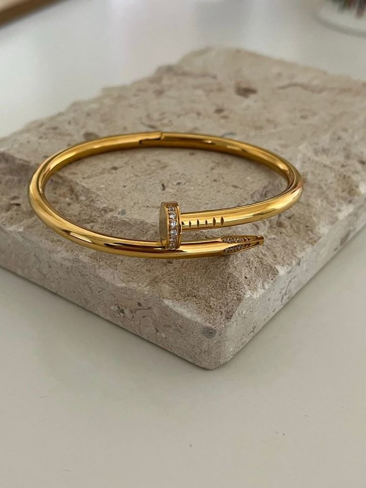 Nail-Inspired Gold Diamond Bracelet