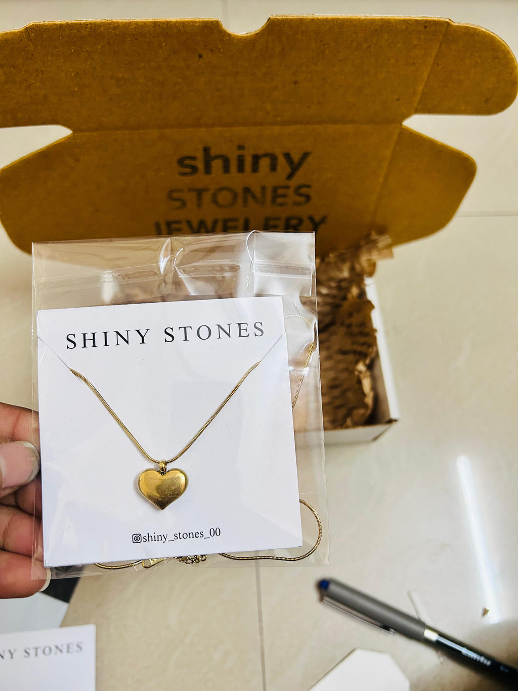 Mini heart pendant necklace