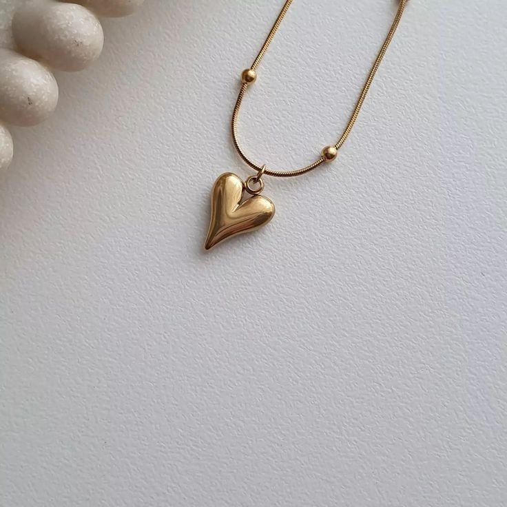 Golden Heart bead necklace